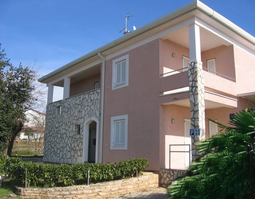 Apartments Fuchs Umag 0*,
